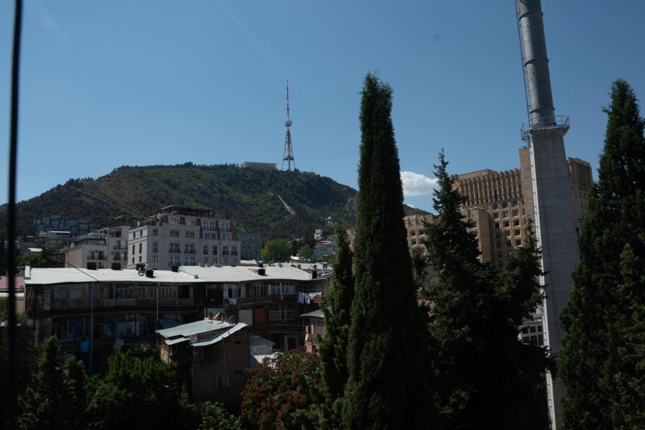 Center 4 You Hotel Tbilisi Exterior photo